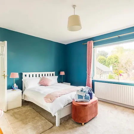 Station Road * 卡斯尔巴