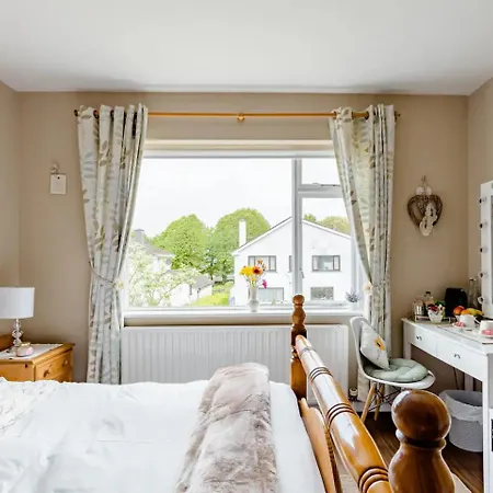 Station Road * 卡斯尔巴